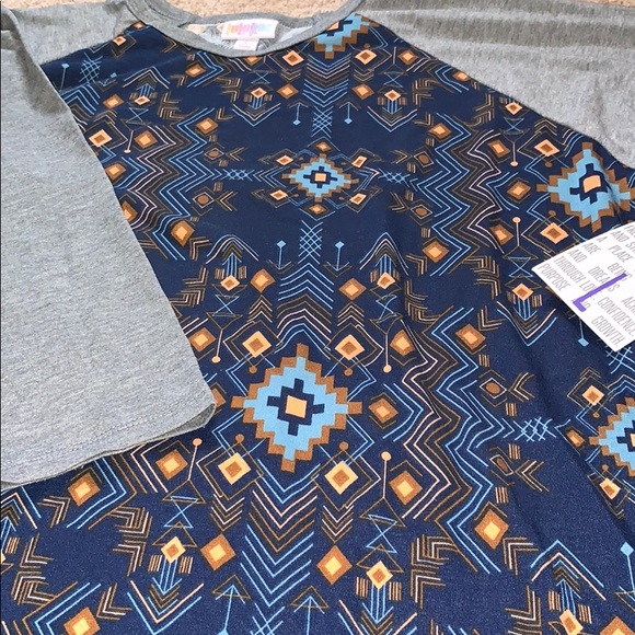 Lularoe Randy T - Picture 2 of 2